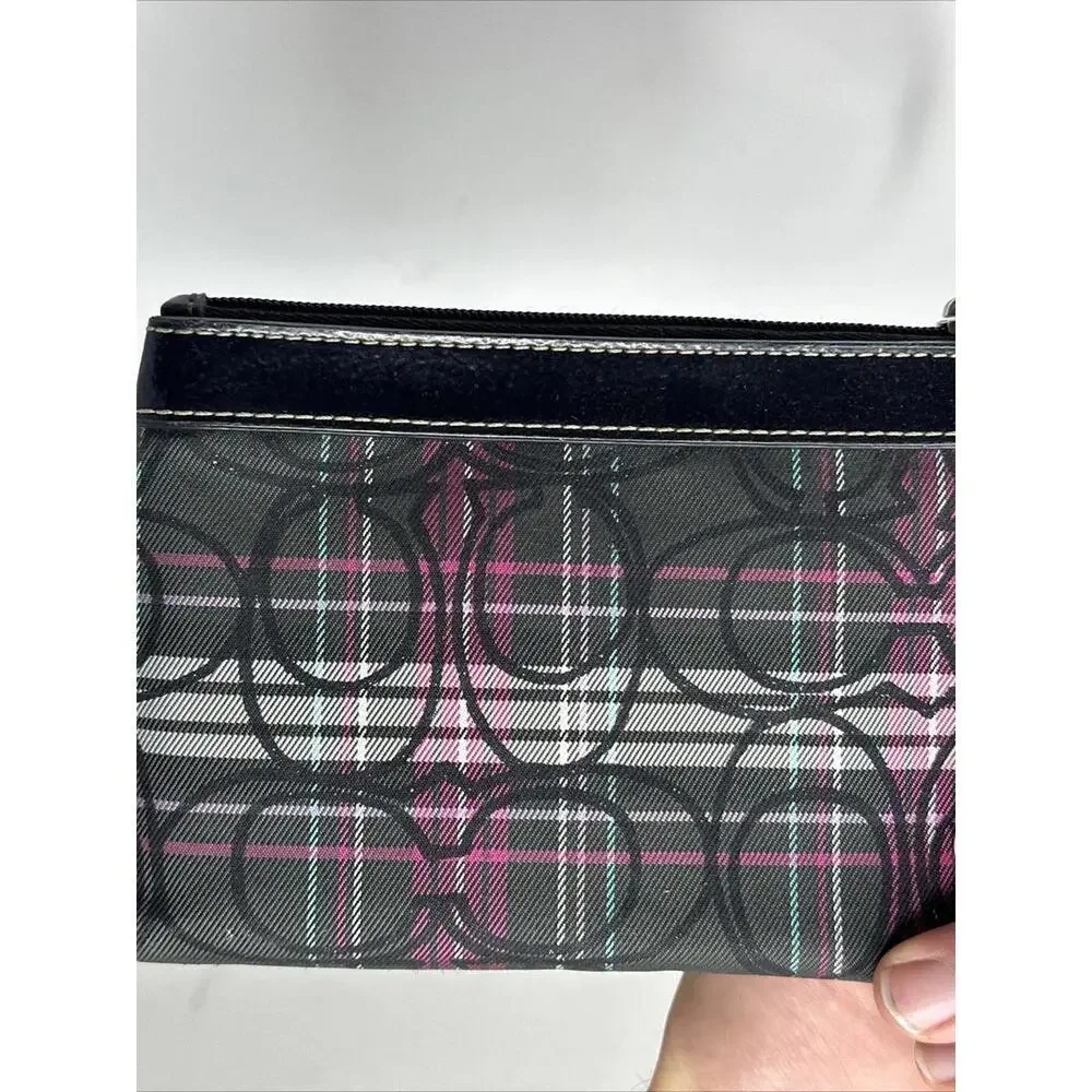 Coach Multi-Pocket Red/Black Signature Tartan Universal Pouch Wristlet A++ - Picture 5 of 8